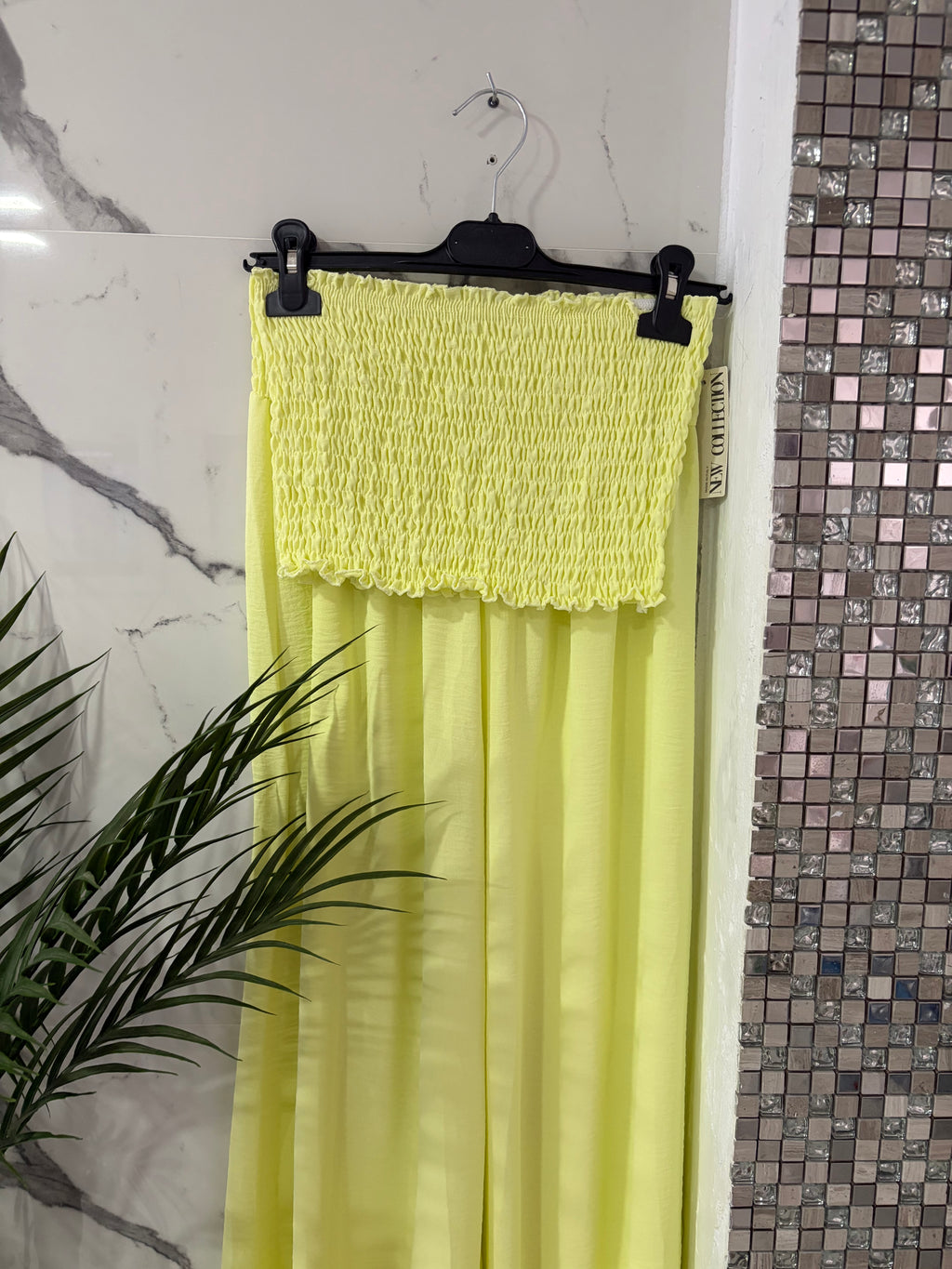 CONJUNTO DE GASA LISO, DOS PIEZAS BANANA
